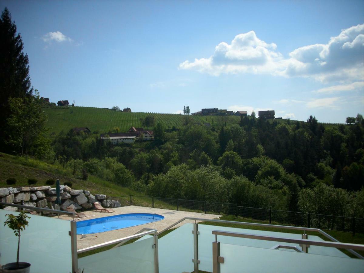 Gaestehaus Maxltoni Kitzeck im Sausal Exterior photo